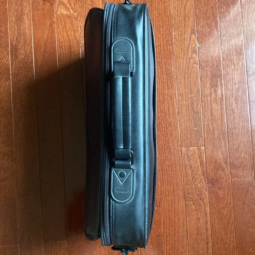 Black Leather Compaq Laptop/Briefcase Bag with Shoulder Strap